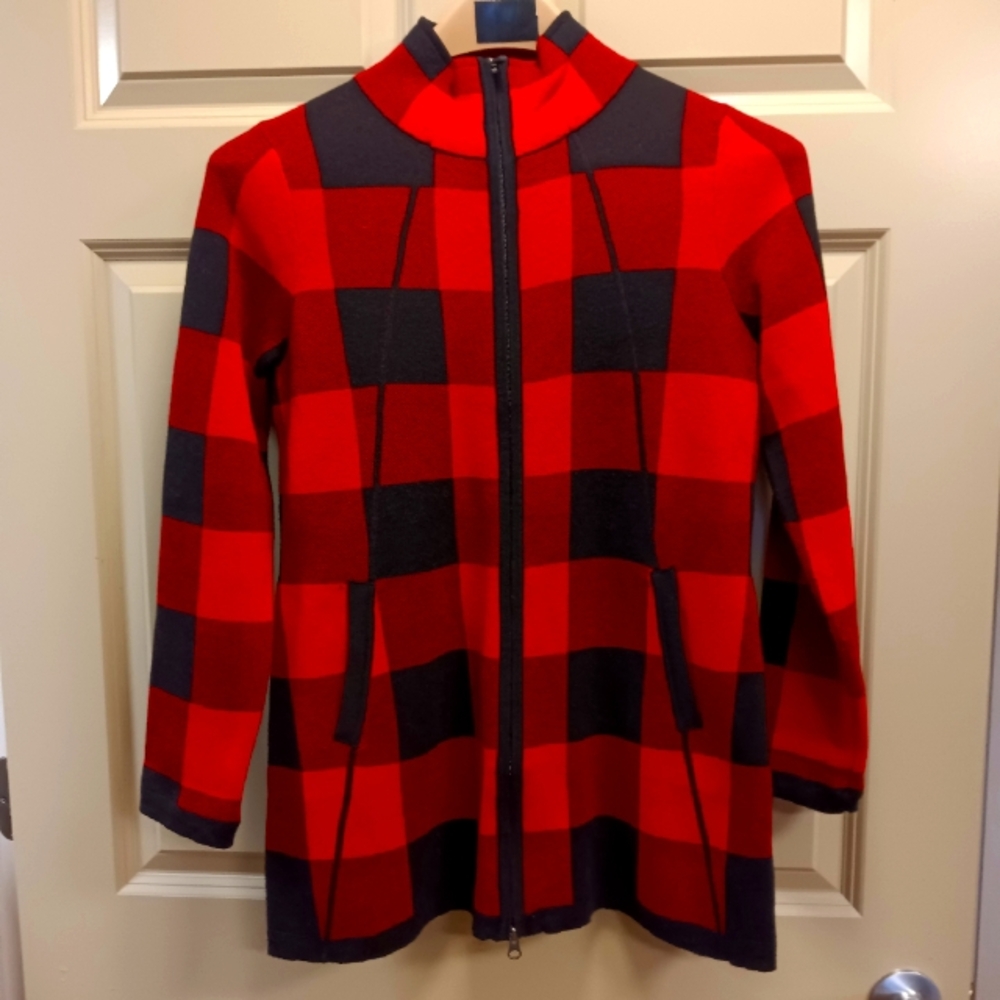 Adrienne Vittadini Zippered Cardigan Sweater- size medium